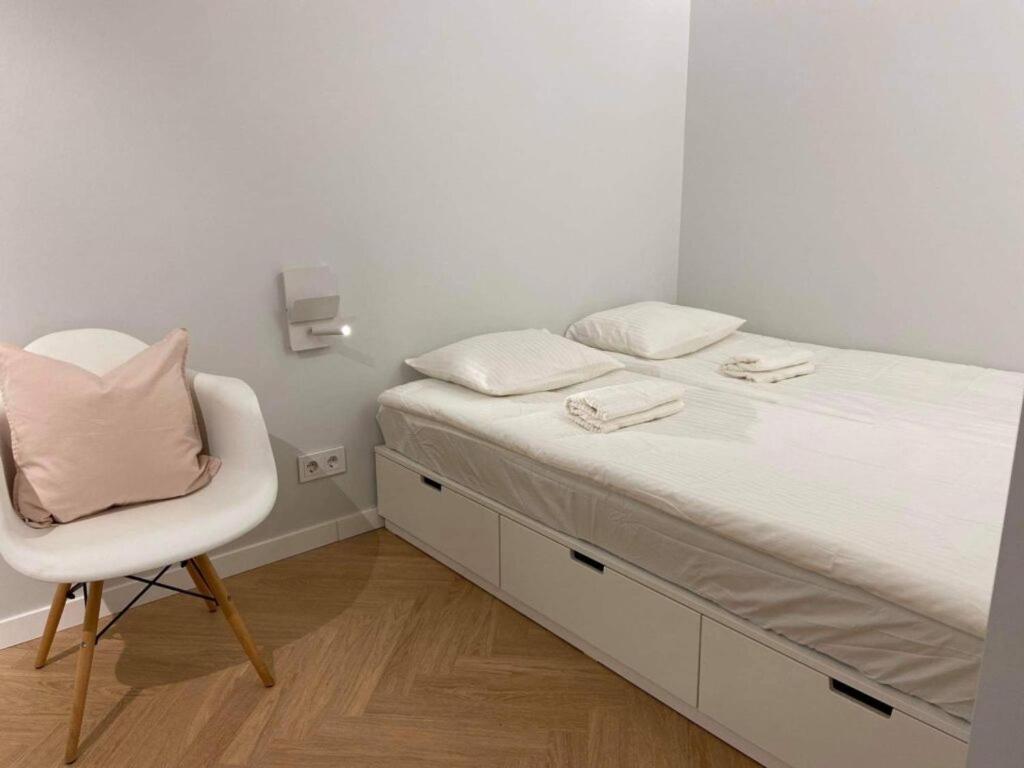 Vytautas Park Apartment With Free Parking 马里扬泊列 外观 照片
