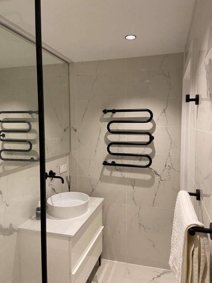 Vytautas Park Apartment With Free Parking 马里扬泊列 外观 照片