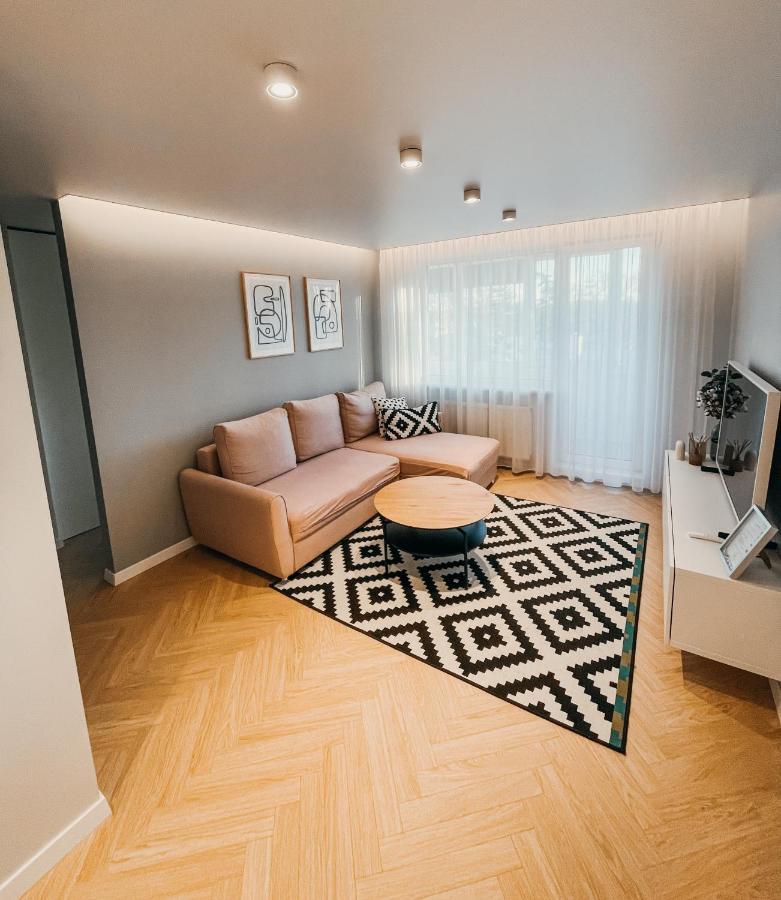 Vytautas Park Apartment With Free Parking 马里扬泊列 外观 照片